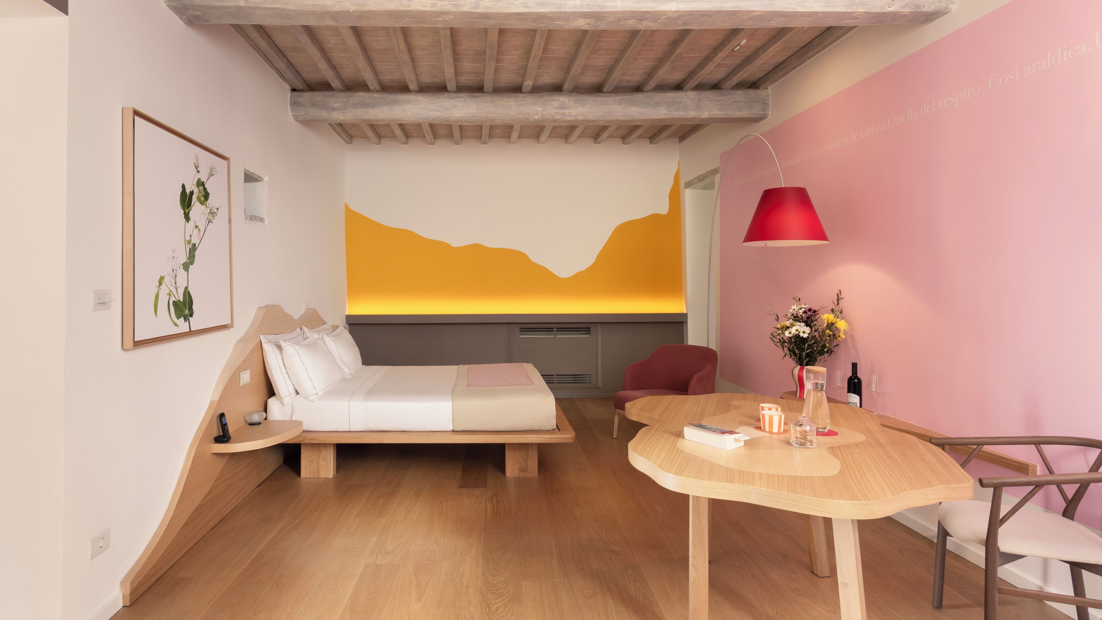 Habitación Premier doble | Minibar, caja fuerte, escritorio y espacio para trabajar con un portátil