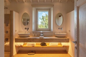Executive Suite | Bathroom - Mastrojanni Relais (Montalcino)