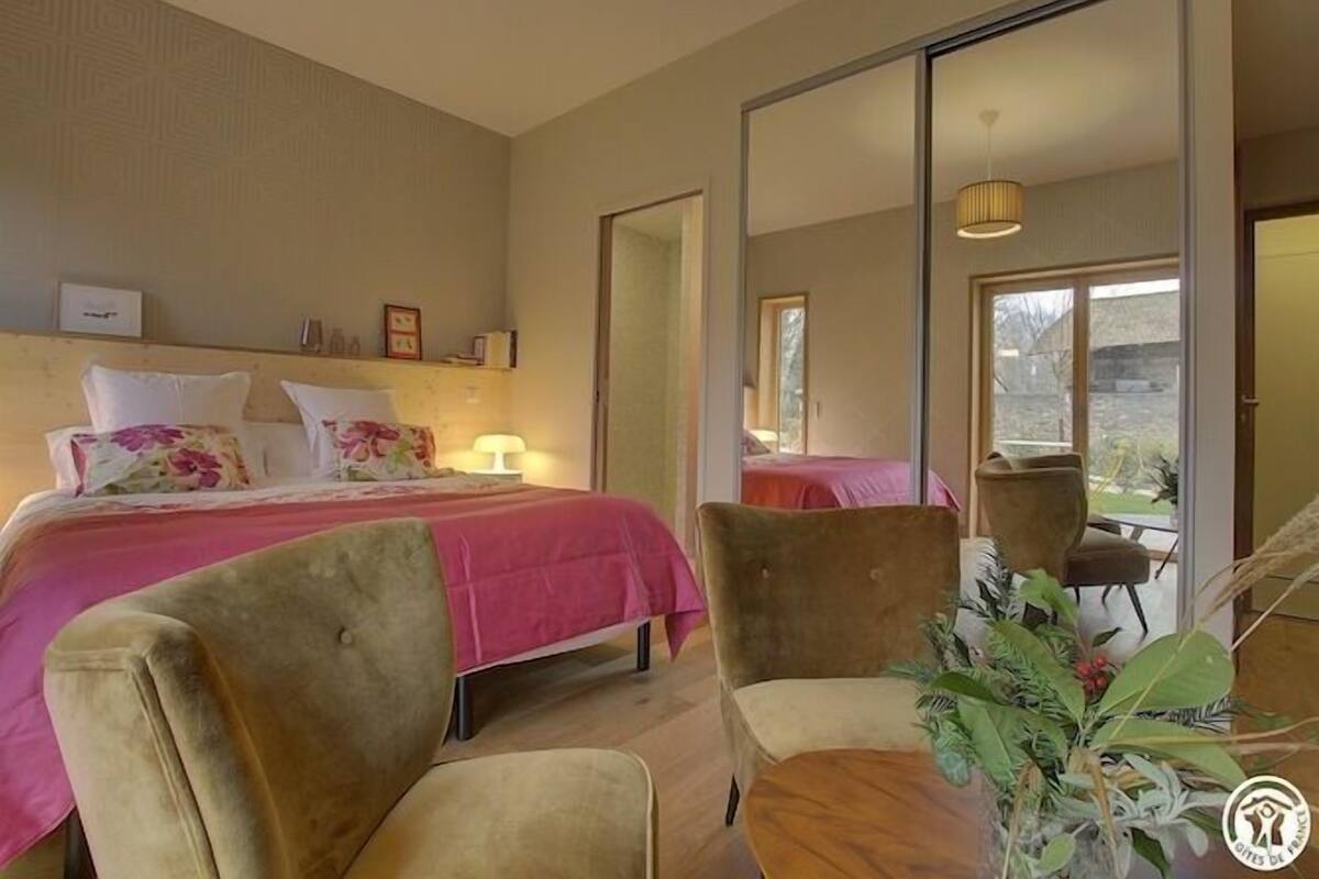 Habitación doble (Ivoire) | Decoración personalizada, muebles diferentes y insonorización