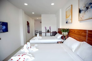 Down duvets, in-room safe, desk, blackout curtains