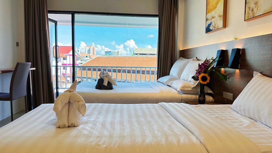 Key Hotel at Old City Center