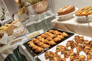 Petit déjeuner buffet compris tous les jours