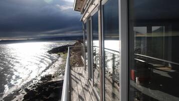 Luxury Apartment | Balcony