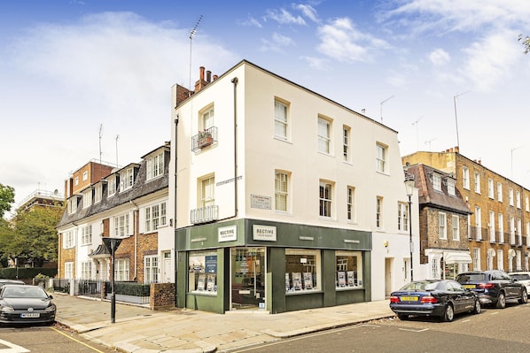 Exterior - Cadogan Street Apartment (London)