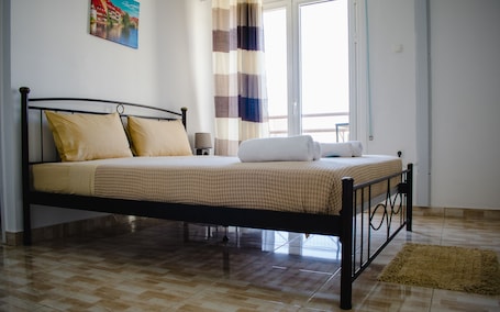 3 habitaciones, tabla de planchar con plancha y wifi gratis