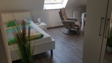 Apartment (4) | 1 Schlafzimmer, individuell dekoriert, individuell eingerichtet