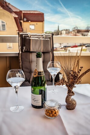 Superior Double Room | Terrace/patio - Hotell Carl Friman (Motala)