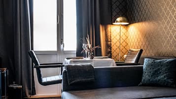 Phòng đôi Superior | Màn/rèm cản sáng, bàn ủi/dụng cụ ủi quần áo