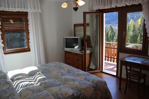 7 bedrooms - Casa da Elda Apartments (Primiero San Martino di Castrozza)