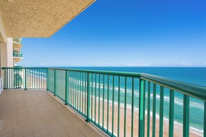 Property grounds - Oceanfront | Heated Pool-Twin Towers #1405 (Daytona Beach Shores)