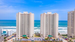 Enjoy stunning ocean views from the comfort of your room, with access to the beach and parking available on site.