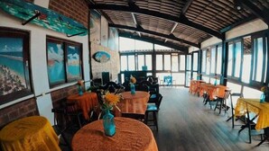 Free daily buffet breakfast - Pousada Parador 081 (Ipojuca)