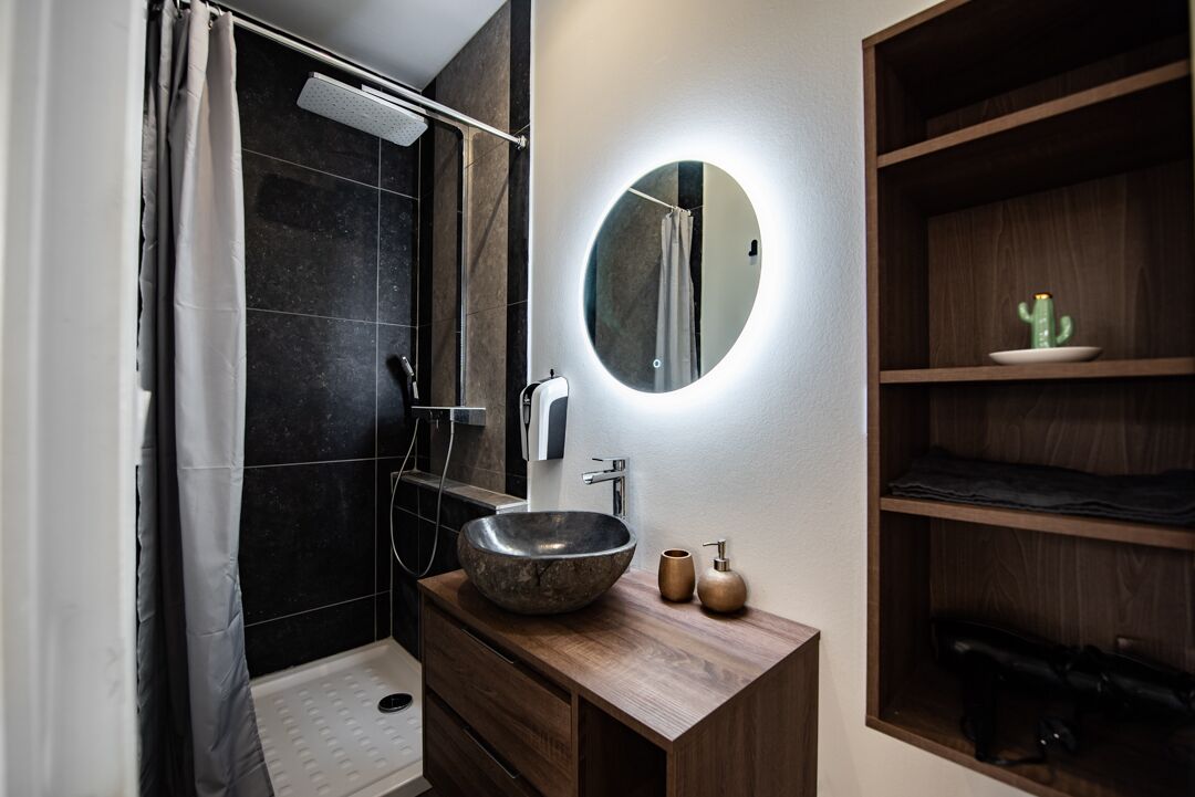 Théâtre Sinne Luxury Apartment