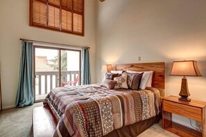 House | 3 bedrooms, iron/ironing board, free WiFi, bed sheets