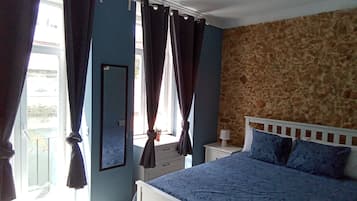 1 chambre, coffres-forts dans les chambres, bureau