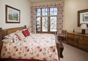 Hus | 5 soverom, strykejern/-brett, barnesenger og wi-fi (inkludert)