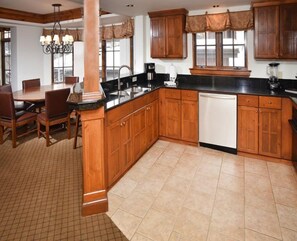 Huis | 3 slaapkamers, een bureau, babybedden, gratis wifi