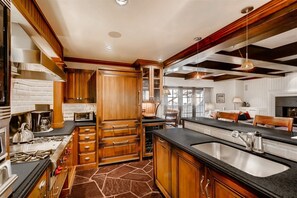 House | Private kitchen