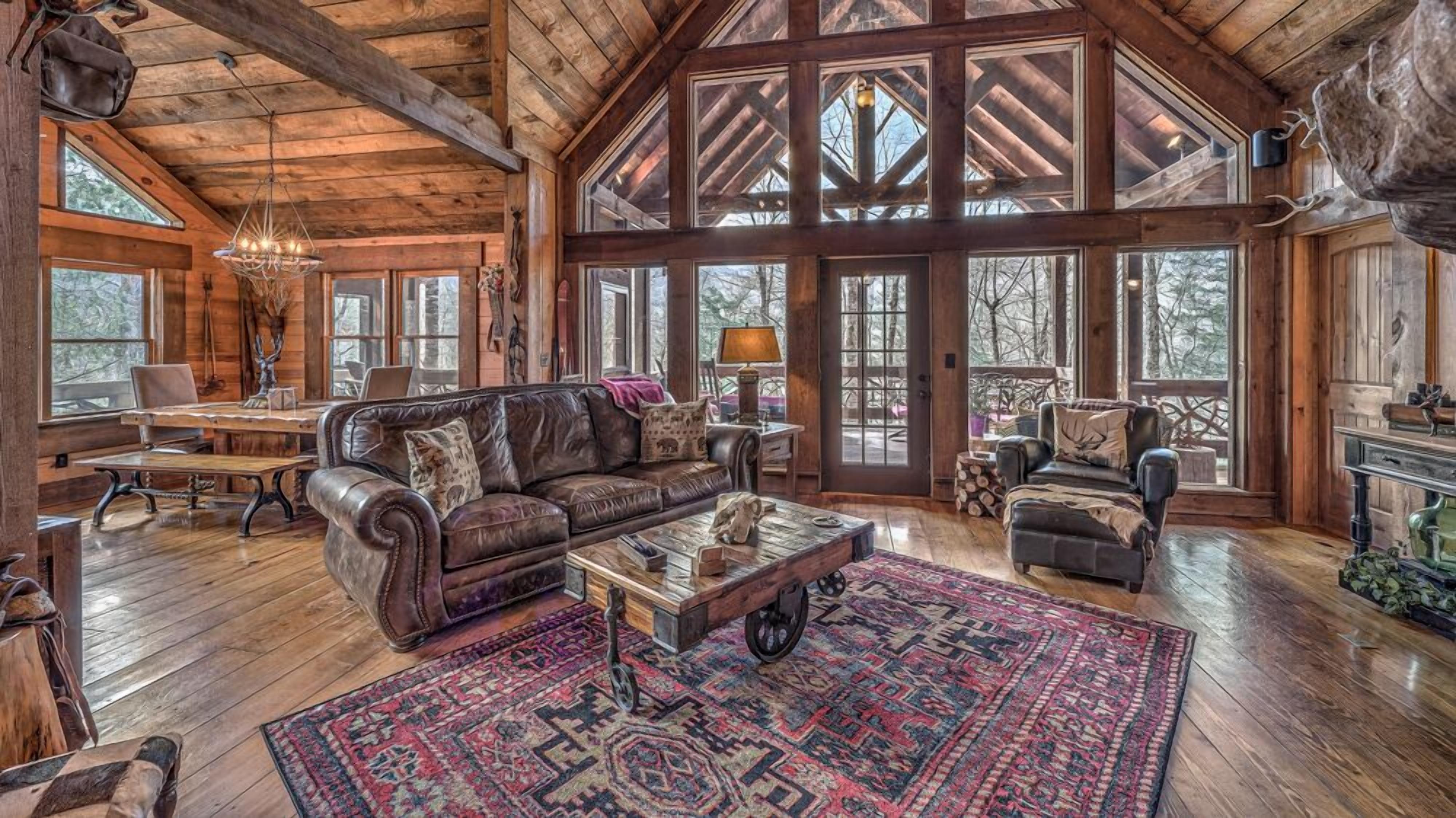 Winding Log Ridge- Pet Friendly | Screened Porch | 11 miles from Downtown