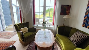 Unclassified image, 4 of 42, button - Næsbydale Badehotel (Ranum)