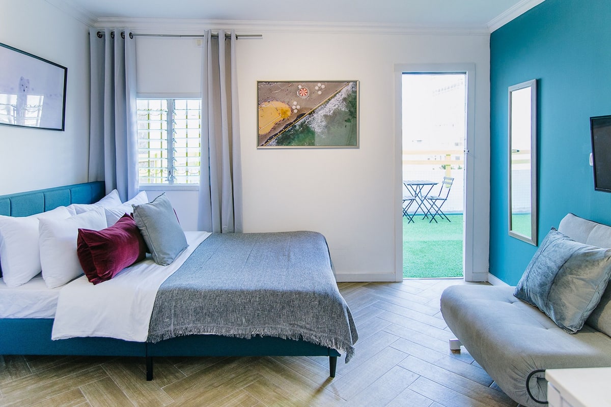 Studio Apartment with Terrace | Living area | Smart TV, Netflix, streaming services