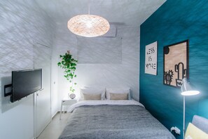 Studio Apartment | Living area | Smart TV, Netflix, streaming services - Beta Studios ApartHotel (Tel Aviv)
