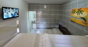 Quarto quádruplo | 1 quarto, roupas de cama premium, cortinas blackout