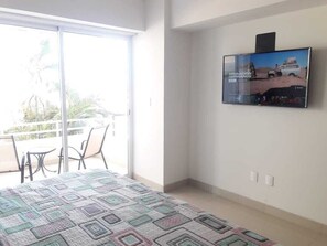 2 bedrooms, WiFi, bed sheets, wheelchair access