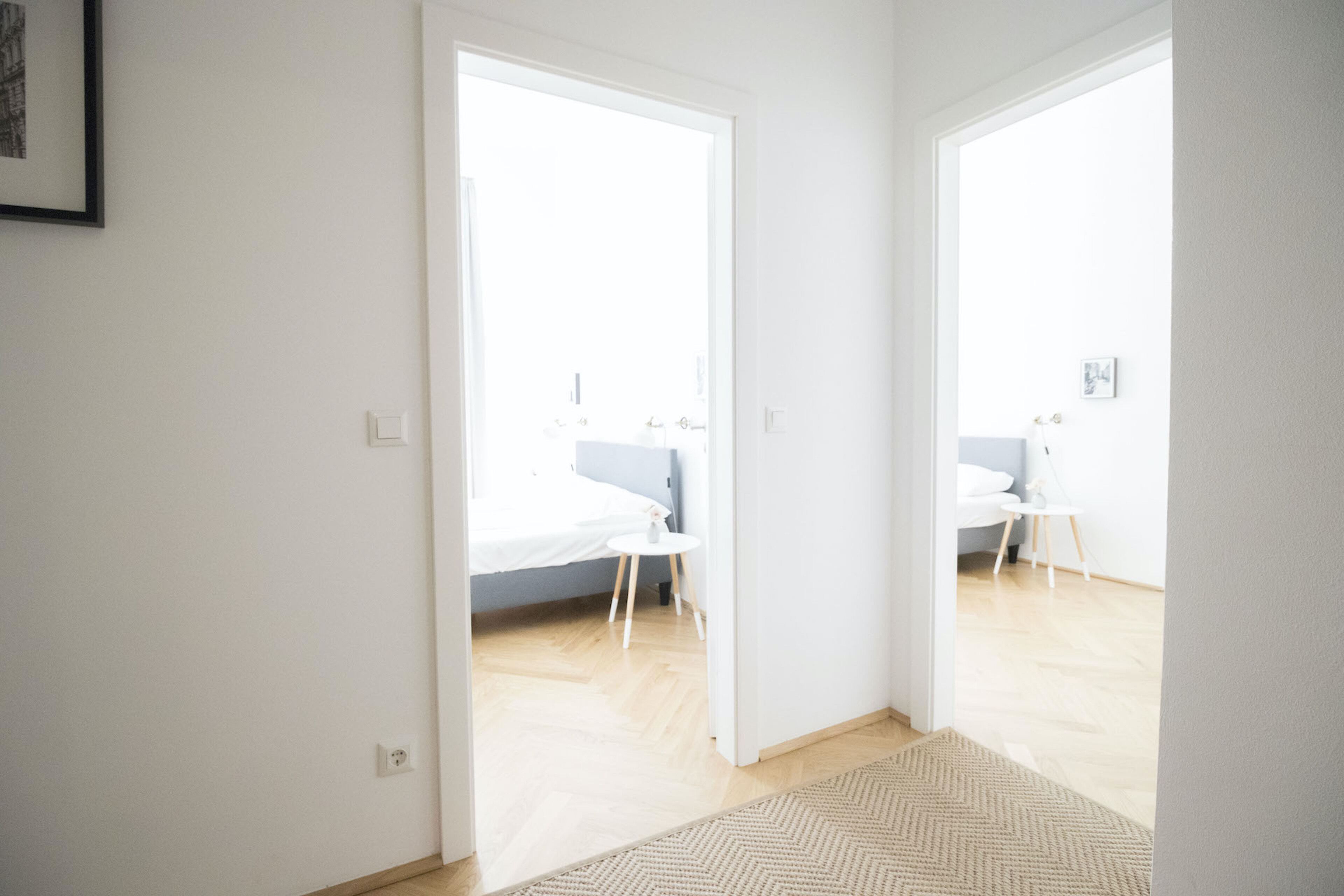 Deluxe Apartment, 2 Bedrooms (18b, incl. cleaning fee 50 EUR) | Individually decorated, individually furnished, desk, laptop workspace