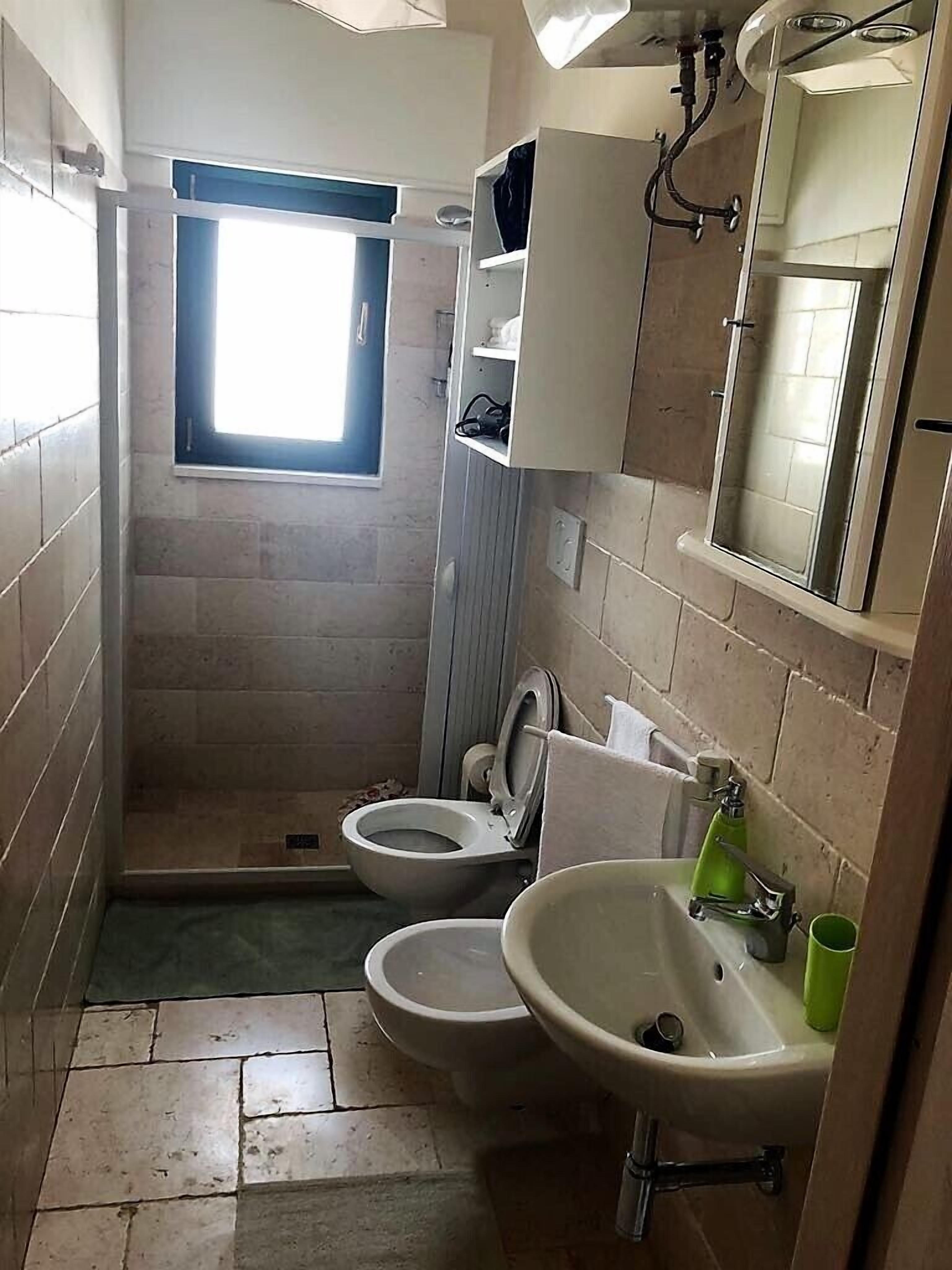 Polinisso house to rent