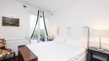 Deluxe Double Room, Garden Area | 1 bedroom, Egyptian cotton sheets, premium bedding, down comforters