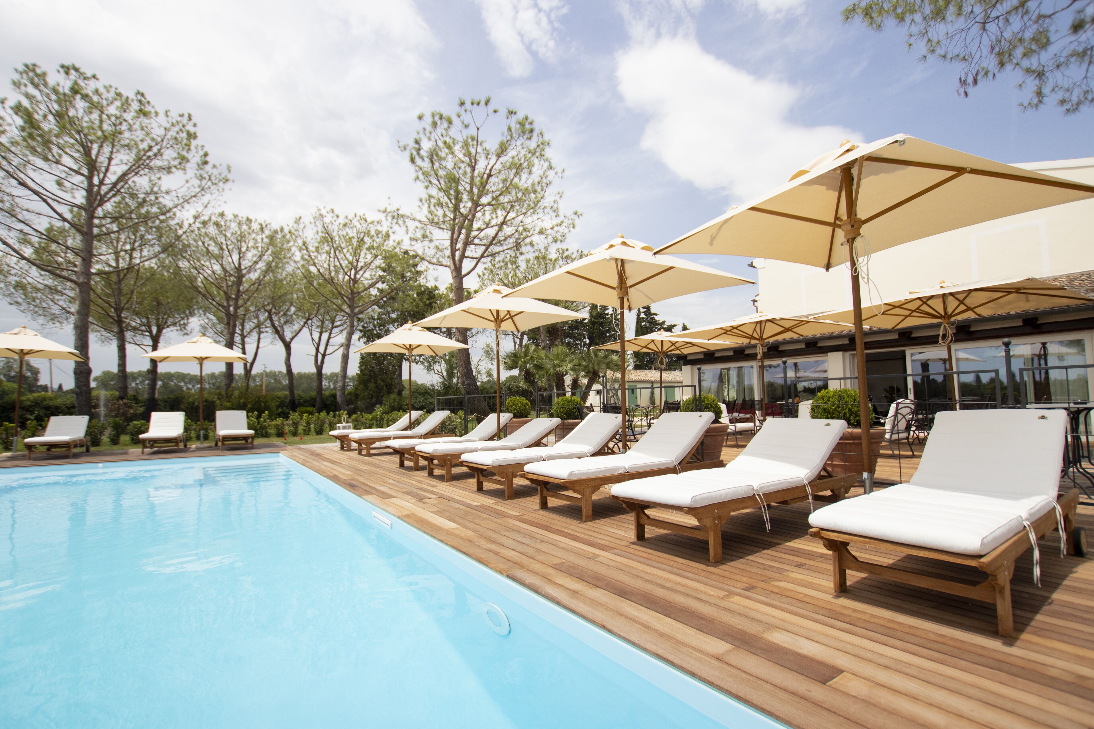 Piscine extérieure (ouverte en saison)