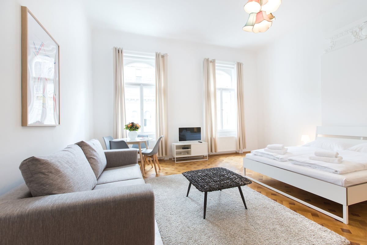 Studio (25A, incl. cleaning fee 40 EUR)