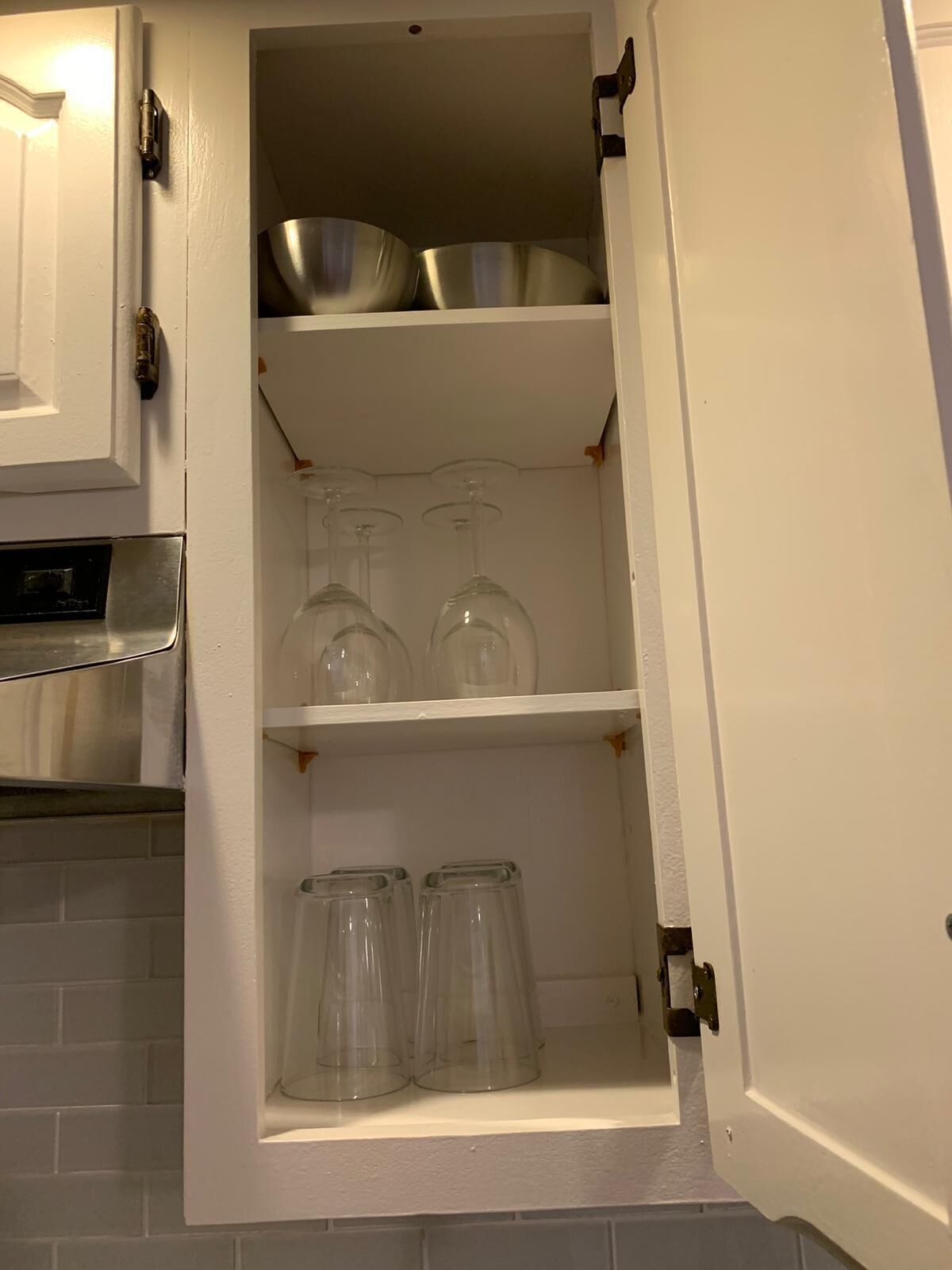 1631 1D · Astounding Apt/20 min to NYC-Parking Avail. Steps away from bus stop.