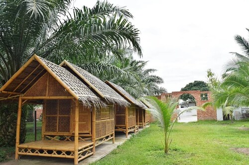 SPIC'S LAKE COTTAGE RESORT UND ZUHAUSE