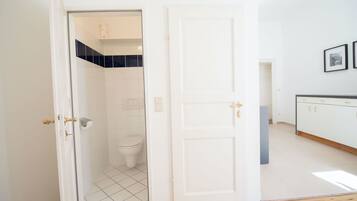 Superior Apartment, 2 Bedrooms (23, incl. cleaning fee 50 EUR) | Bathroom | Combined shower/tub, hair dryer, towels, soap
