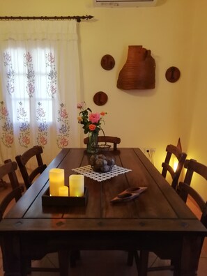 Traditional House - The Rose Garden Villa (Apokoronas)