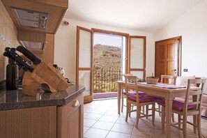 In-room dining - Azienda Agrituristica Benza (Imperia)