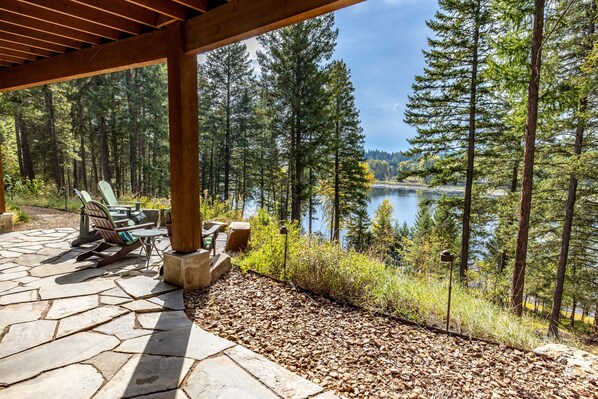 Terrace/patio - Beautiful apartment | 2 Bed, 2 Bath (Whitefish)