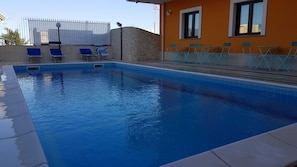 Seasonal outdoor pool - L'Aurora (Piedimonte Etneo)