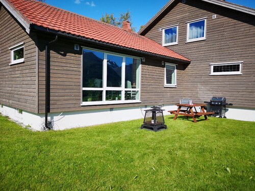Romsdalseggen Lodge.