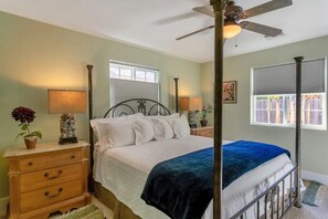 3 bedrooms, desk, iron/ironing board, travel cot