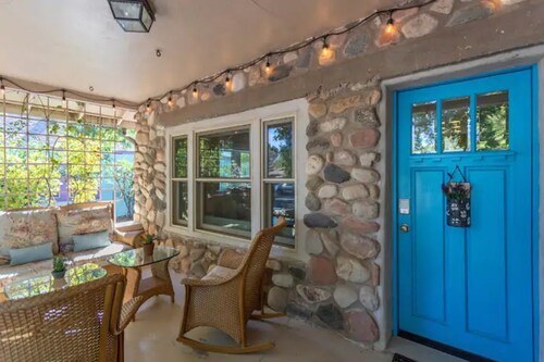 Historic Stone Cottage near Sedona/Jerome