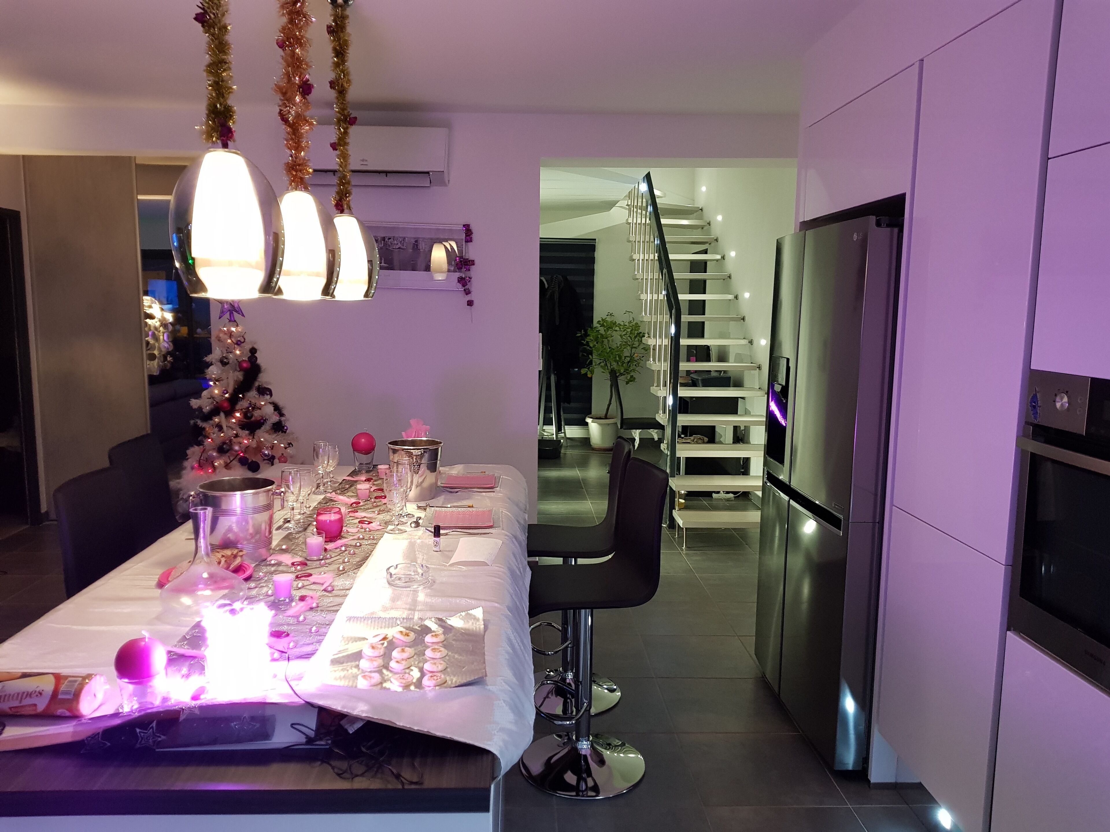 Tủ lạnh, dụng cụ pha espresso, dụng cụ pha cà phê/trà, ấm điện 