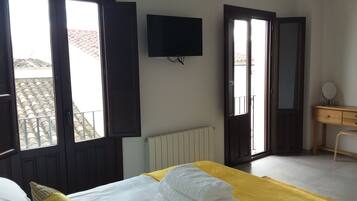 4 chambres, fer et planche Ă repasser, lit parapluie, Wi-Fi gratuit