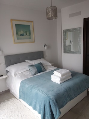 4 Schlafzimmer, Bügeleisen/Bügelbrett, Reisekinderbett, kostenloses WLAN