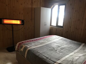 高級寢具、獨特裝潢、布置獨特、書桌