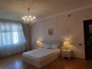 2 間睡房、房內夾萬、熨斗/熨衫板、Wi-Fi