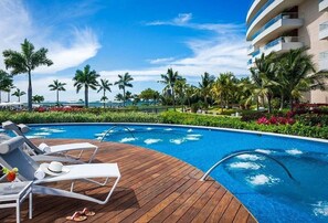 Indoor pool, outdoor pool - The Grand Bliss Master Suite at Vidanta Nuevo Vallarta (Nuevo Vallarta)