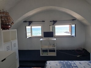 5 chambres, fer et planche à repasser, accès au Wi-Fi (inclus)